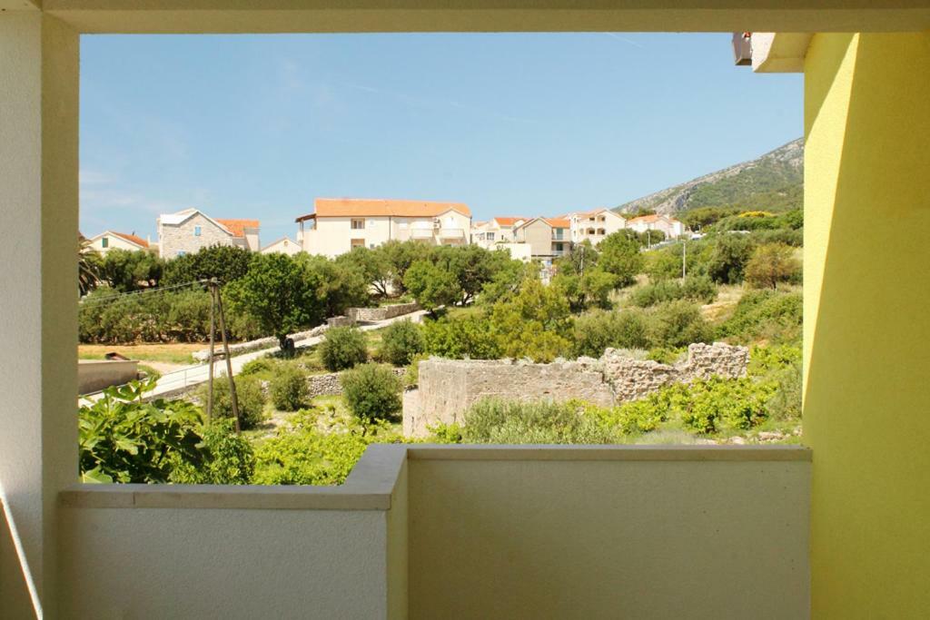 בול Apartments Nejasmic - Little House For Peaceful And Domestic Vacation מראה חיצוני תמונה